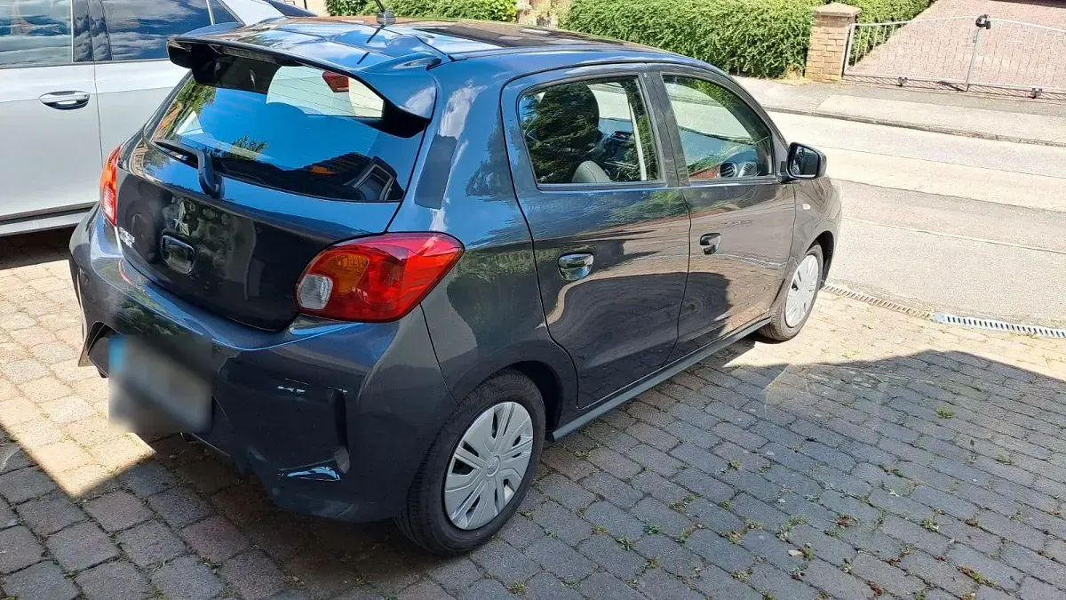 Gebraucht Mitsubishi Space Star Plus 71 PS (52 kW) 2023 Schwarz Kleinwagen