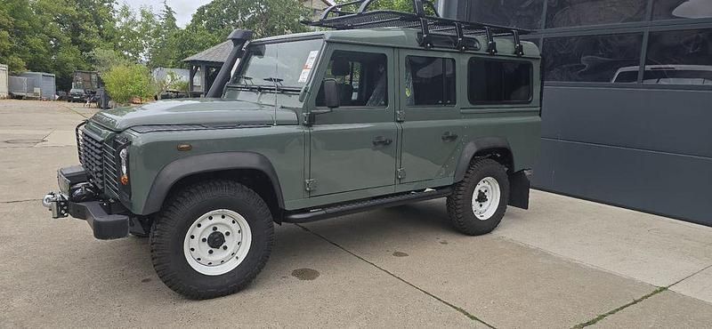 Grün Gebraucht 2014 Land Rover Defender SUV | 75.000 € - Bild 1/4