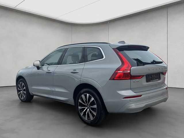 Gebraucht Volvo XC60 Core 250 PS (183 kW) 2024 Grau SUV