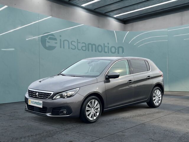 Grau Gebraucht 2021 Peugeot 308 Allure Limousine | 15.544 € (Guter Preis) - Bild 1/2