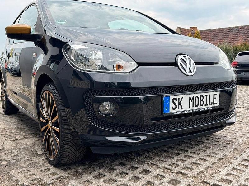Second-hand VW up! 60 CP (44 kW) 2016 Negru Hatchback