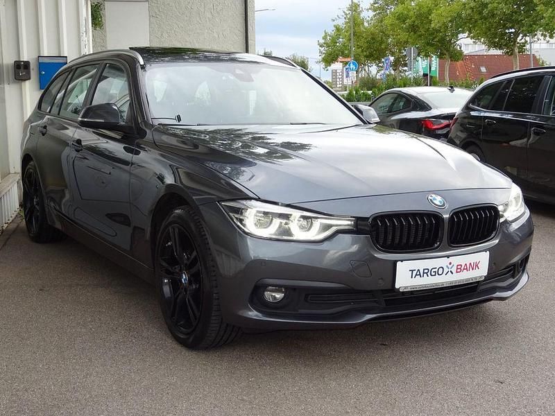 Grau Gebraucht 2017 BMW 320 Advantage Kombi | 10.950 € (Fairer Preis) - Bild 1/4