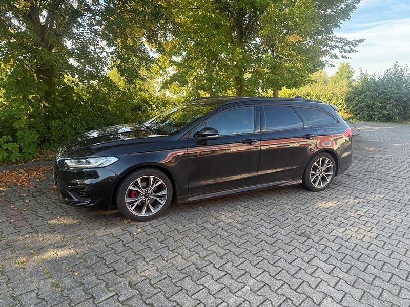 Schwarz Gebraucht 2021 Ford Mondeo ST-Line Limousine | 20.000 € (Fairer Preis) - Bild 1/4