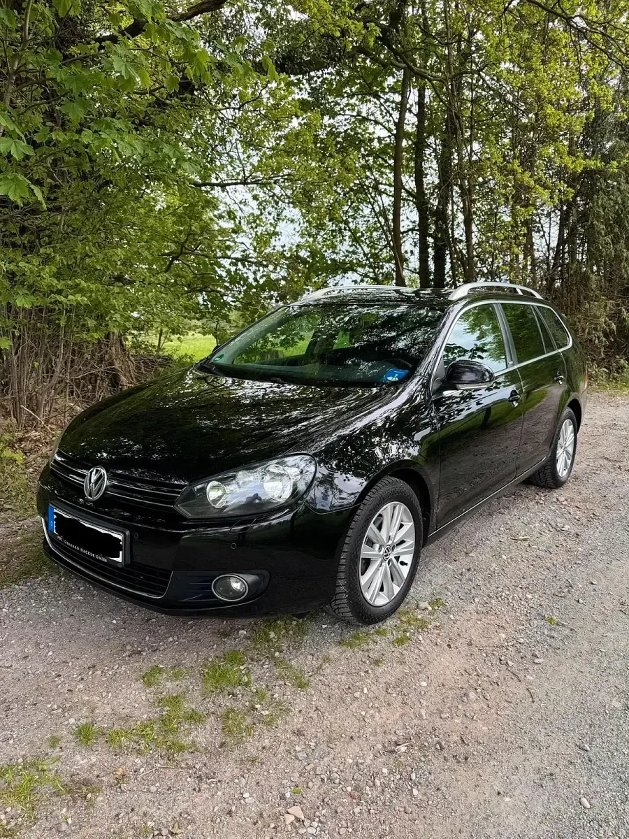 Gebraucht VW Golf VI Style 105 PS (77 kW) 2011 Schwarz Kleinwagen