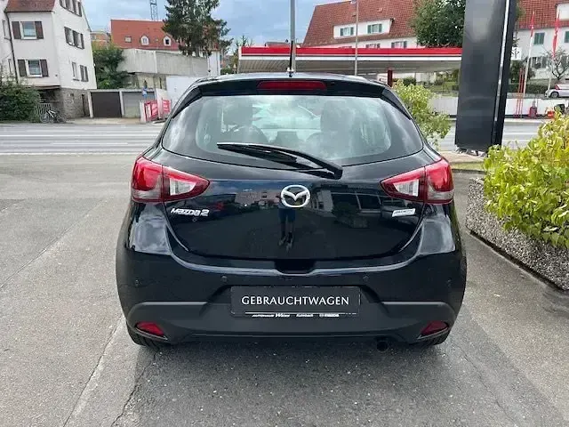 Używany Mazda 2 Center-Line 90 KM (66 kW) 2018 Czarny Hatchback