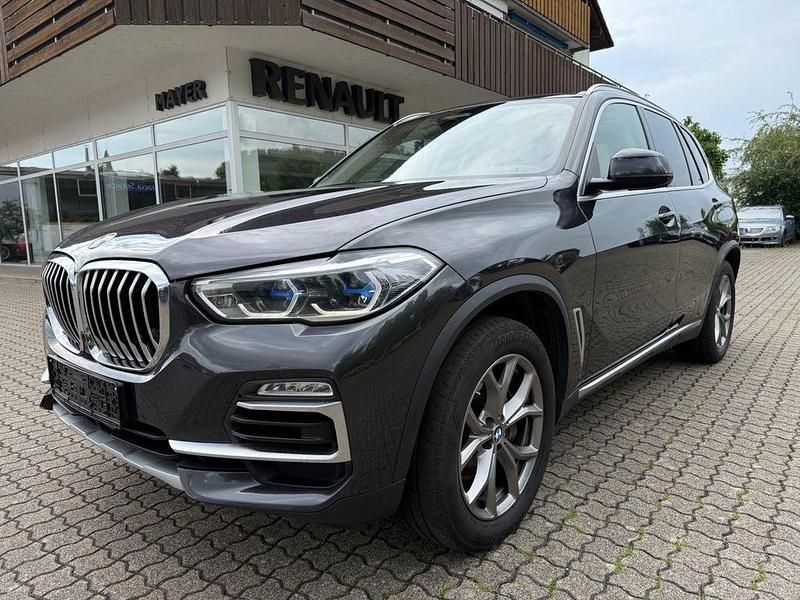 Grau Gebraucht 2020 BMW X5 xLine SUV | 45.890 € (Fairer Preis) - Bild 1/4