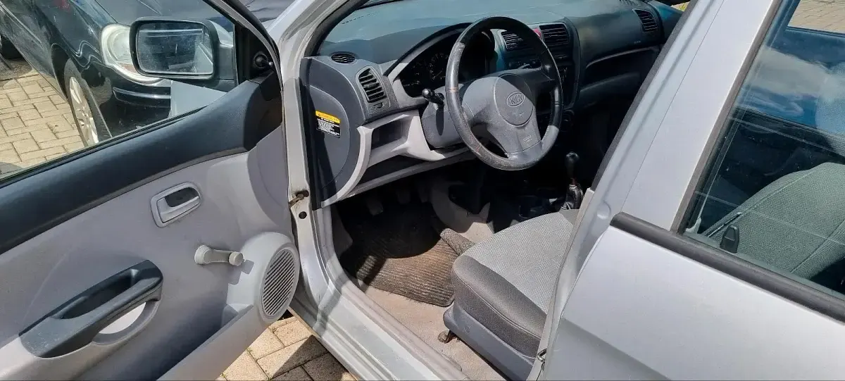 Gebraucht Kia Picanto 69 PS (50 kW) 2005 Silber Kleinwagen