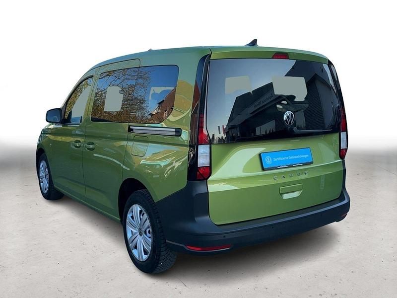 Gebraucht VW Caddy Basis 114 PS (83 kW) 2022 Grün Van / Kleinbus