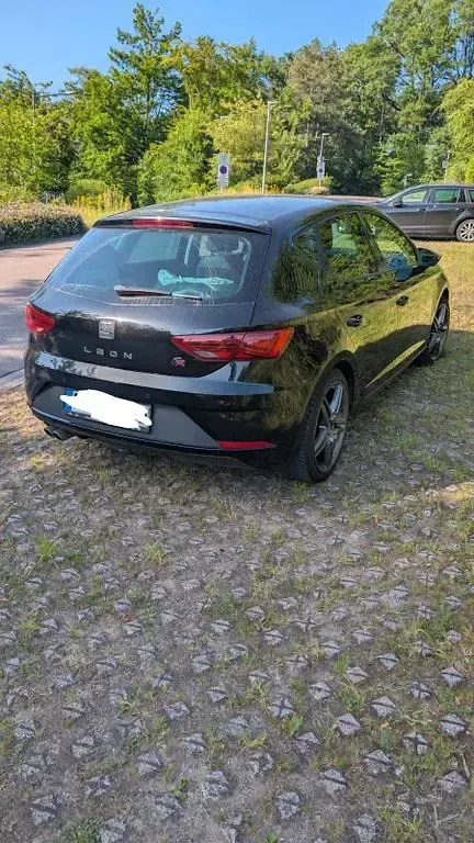 Gebraucht Seat Leon FR 131 PS (96 kW) 2019 Schwarz Limousine