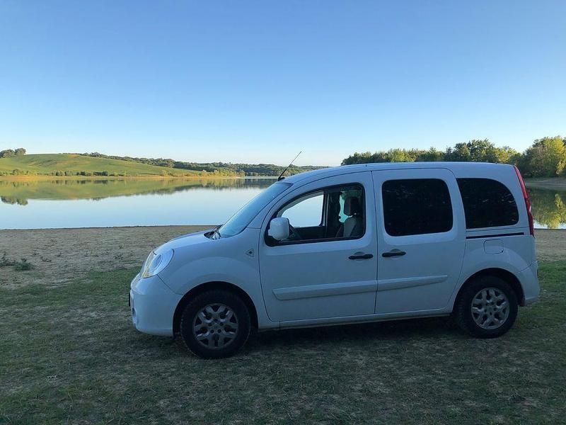 Gebraucht Renault Kangoo 106 PS (77 kW) 2009 Weiß Van
