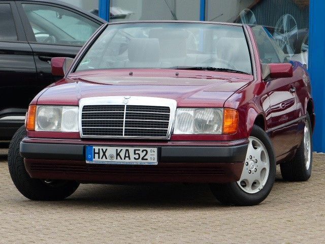 Rot Gebraucht 1992 Mercedes E300 Cabrio | 21.990 € - Bild 1/4