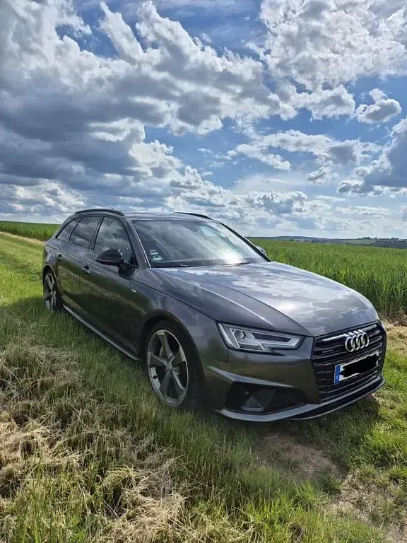 Gebraucht Audi A4 S-Line 245 PS (180 kW) 2019 Grau Kombi