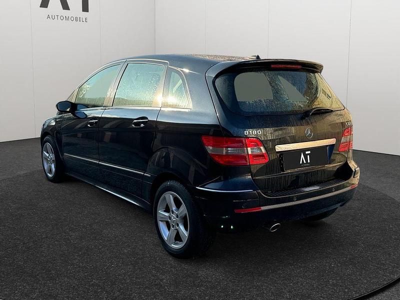 Gebraucht Mercedes B180 109 PS (80 kW) 2005 Schwarz Van / Kleinbus