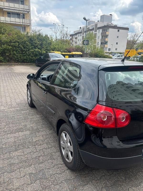 Gebraucht VW Golf V 102 PS (75 kW) 2006 Schwarz Kleinwagen