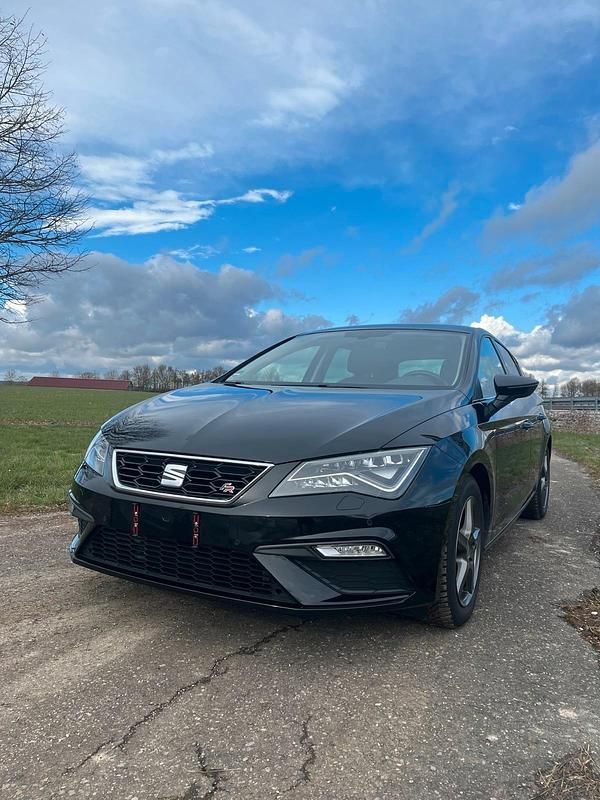 Second-hand Seat Leon FR 125 CP (91 kW) 2018 Negru Hatchback