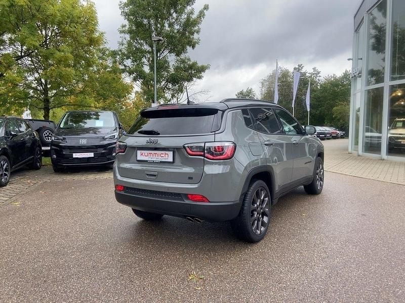 Gebraucht Jeep Compass 150 PS (110 kW) 2021 Grau SUV