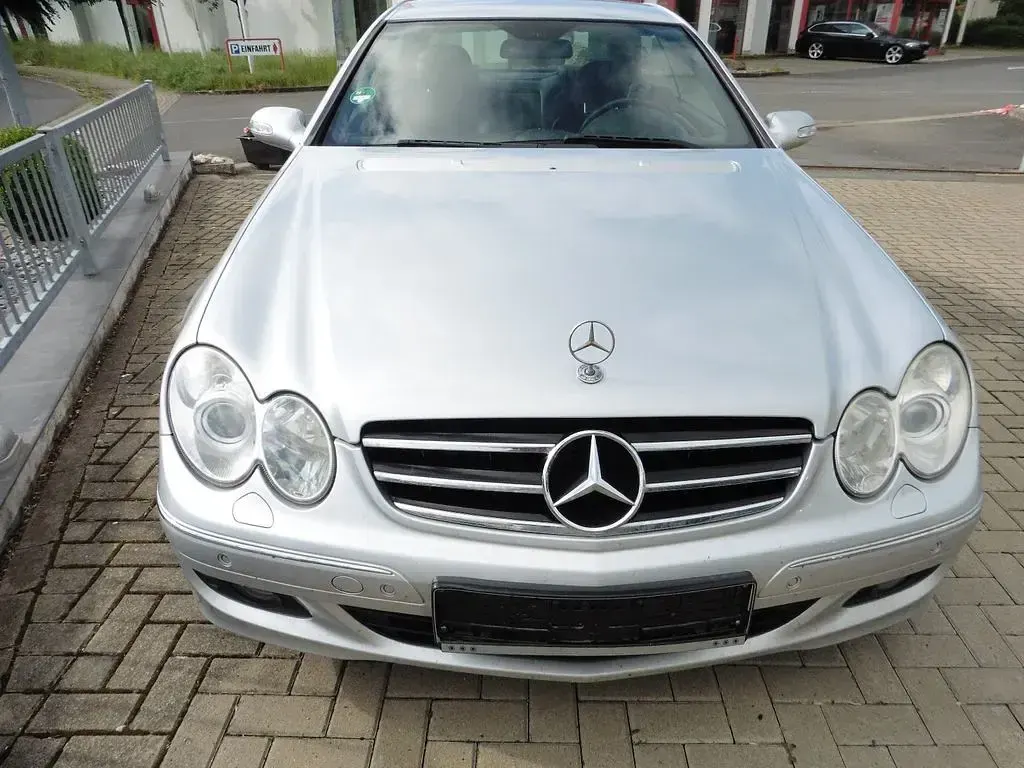 Gebraucht Mercedes CLK200 Avantgarde 163 PS (119 kW) 2005 Iridiumsilber  metalliclack Coupé