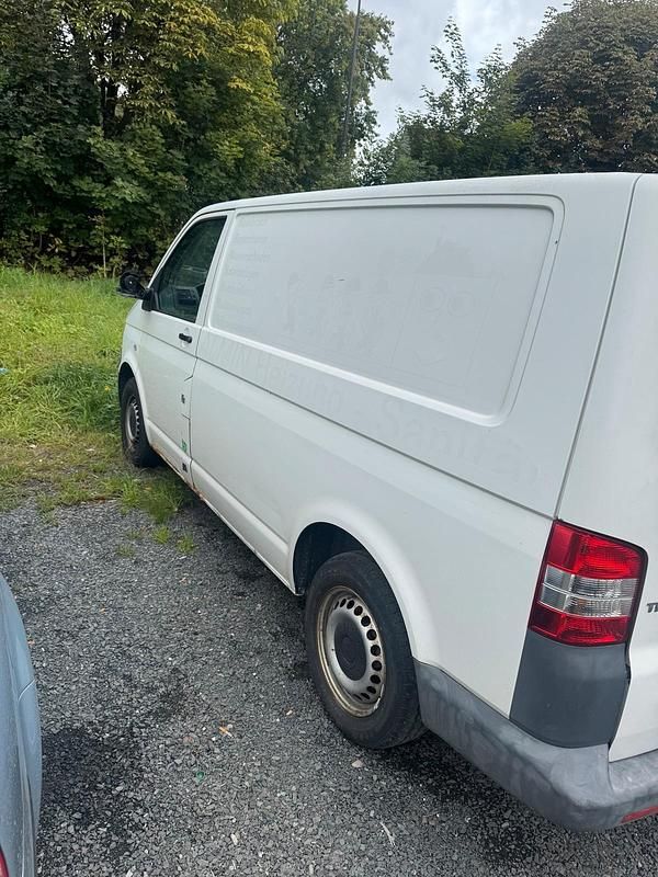 Gebraucht VW Transporter 90 PS (66 kW) 2010 Van