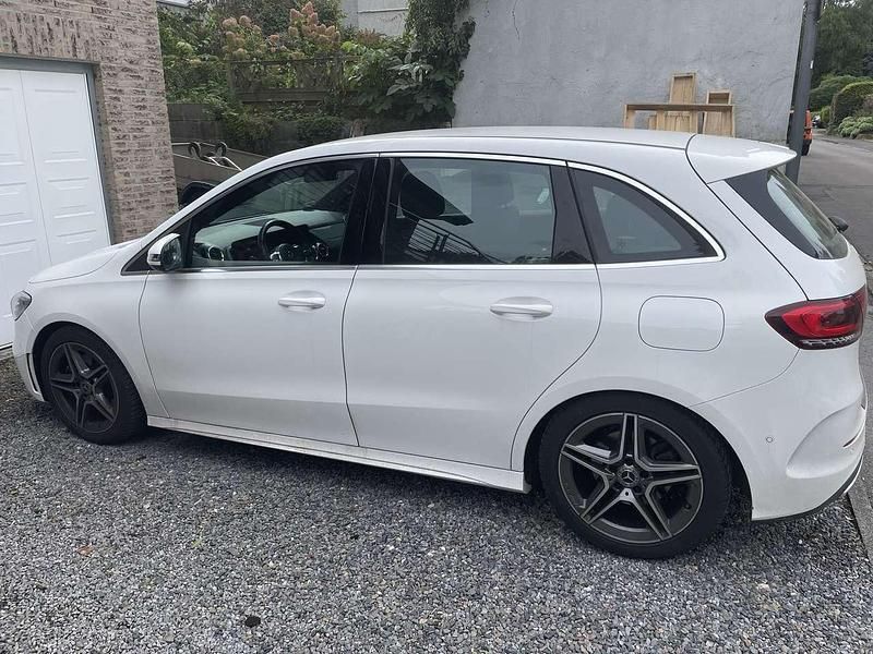 Gebraucht 2019 Mercedes B220 AMG line Van / Kleinbus | 25.000 € (Guter Preis) - Bild 1/4