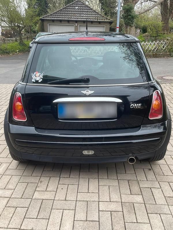 Usata Mini ONE 90 CV (66 kW) 2003 Nero Utilitaria