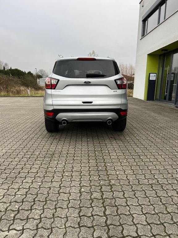 Gebraucht Ford Kuga Titanium 175 PS (128 kW) 2019 Silber SUV
