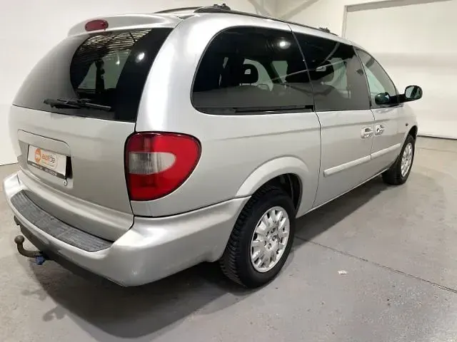 Gebraucht Chrysler Grand Voyager 150 PS (110 kW) 2008 Silber Van / Kleinbus