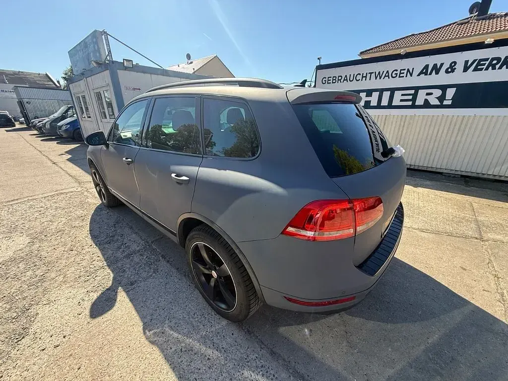 Gebraucht VW Touareg 245 PS (180 kW) 2011 Schwarz SUV