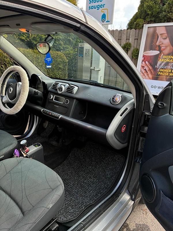 Gebraucht Smart ForTwo Cabrio 71 PS (52 kW) 2011 Schwarz Cabrio