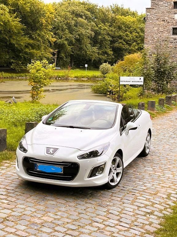Weiß Gebraucht 2011 Peugeot 308 CC Allure Cabrio | 8.500 € (Guter Preis) - Bild 1/4