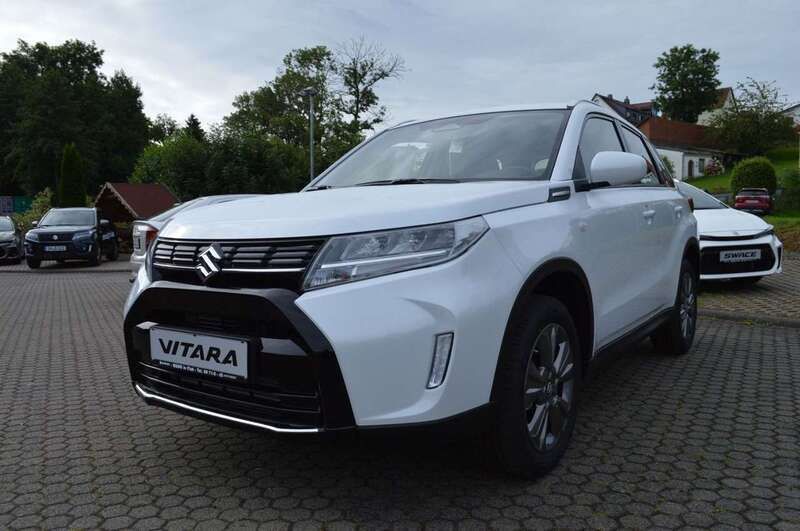 Weiß Neu 2024 Suzuki Vitara Club SUV | 19.990 € (Superpreis) - Bild 1/4