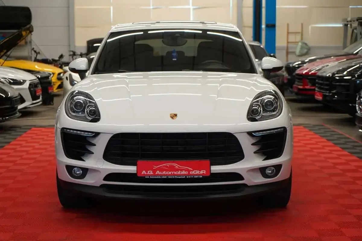 Gebraucht Porsche Macan S 258 PS (189 kW) 2015 Pure white/weiss SUV