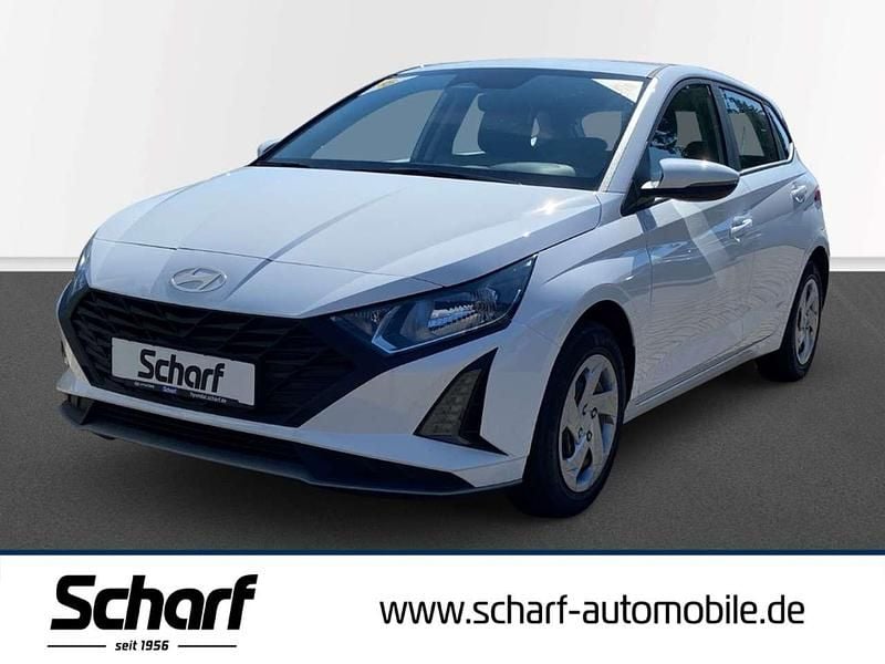 Weiss Neu 2025 Hyundai i20 Select Kleinwagen | 19.390 € (Fairer Preis) - Bild 1/3