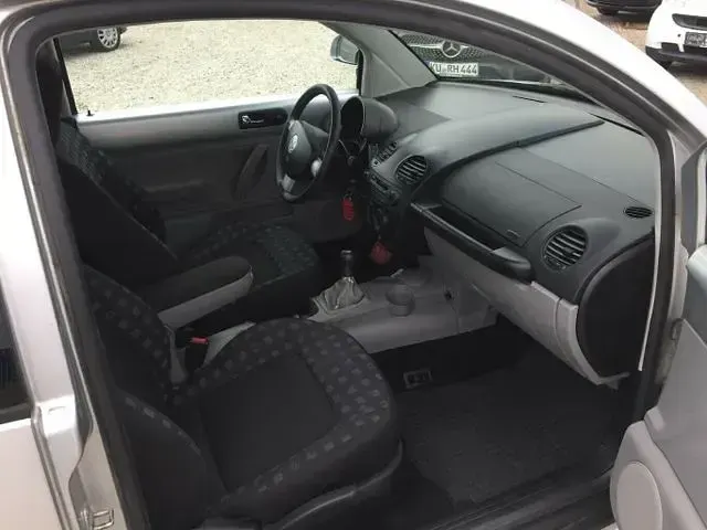 Gebraucht VW New Beetle 116 PS (85 kW) 2000 Silber Kleinwagen