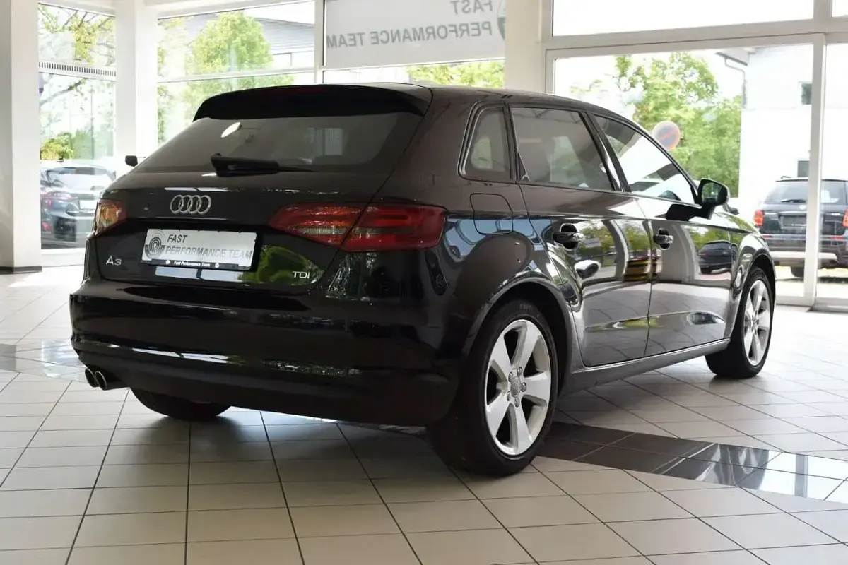 Gebraucht Audi A3 Ambition 184 PS (135 kW) 2015 Brillantschwarz Kombi