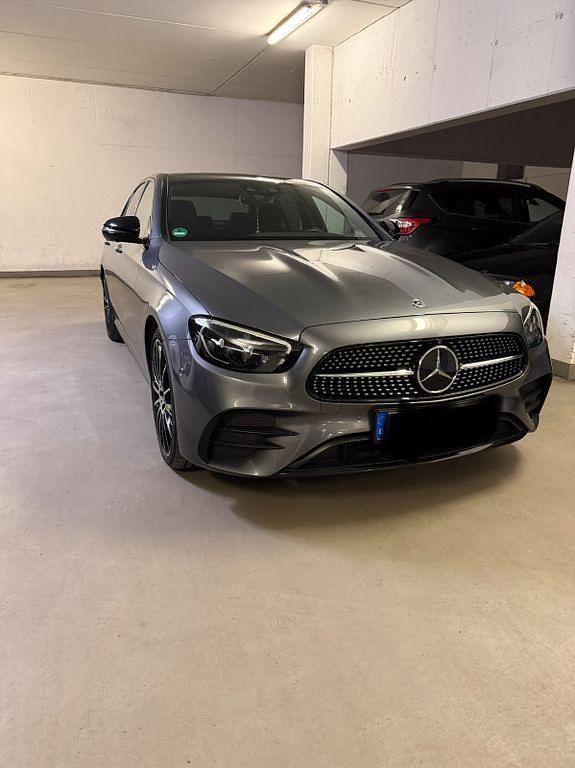 Gebraucht Mercedes E400 AMG 330 PS (242 kW) 2023 Grau Limousine