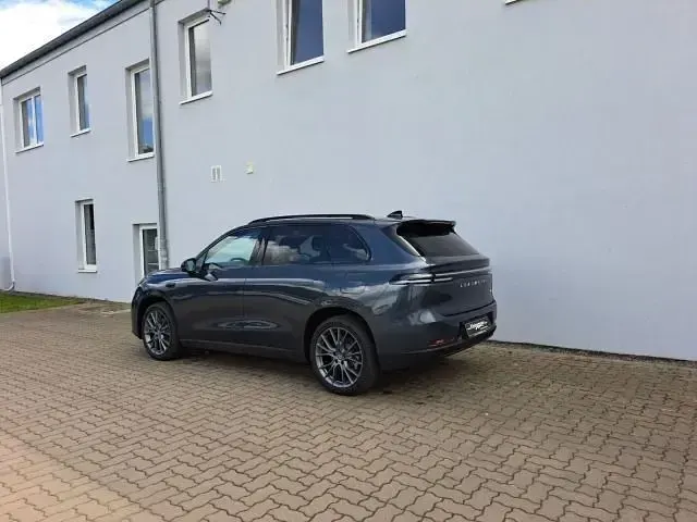 Gebraucht Leapmotor C10 158 kW (215 PS) 2025 Grau SUV