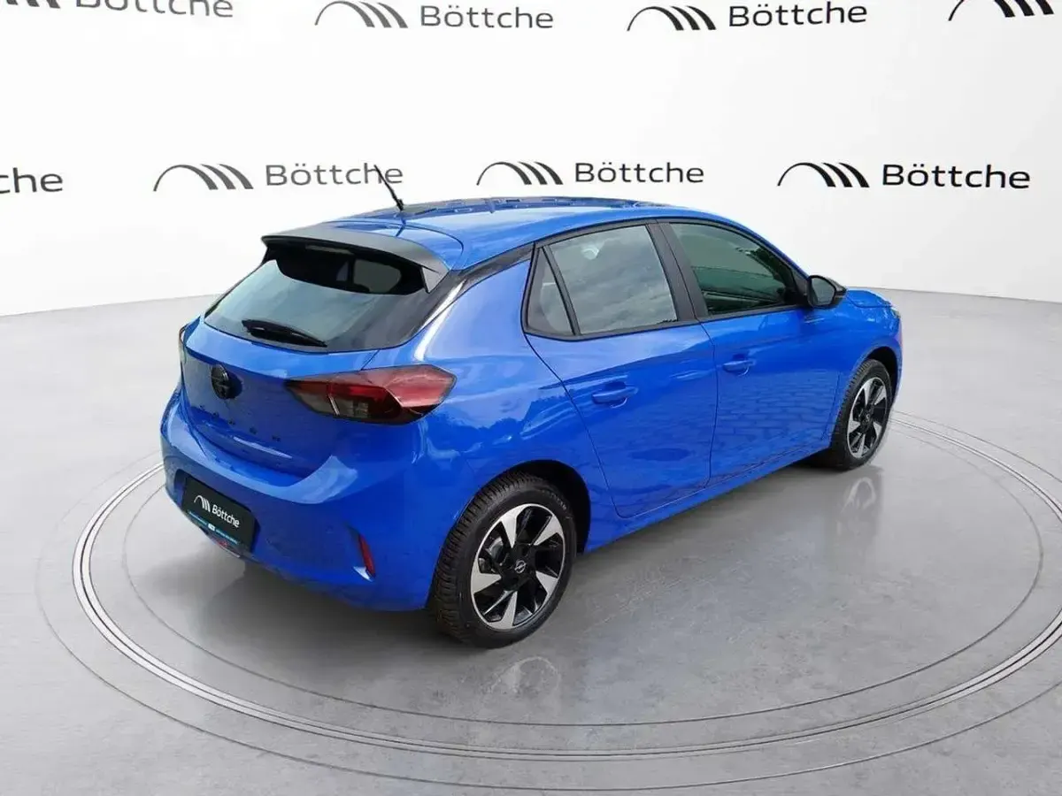 Neu Opel Corsa Edition 100 kW (136 PS) 2026 Lackierung voltaic blue met/ty Kleinwagen