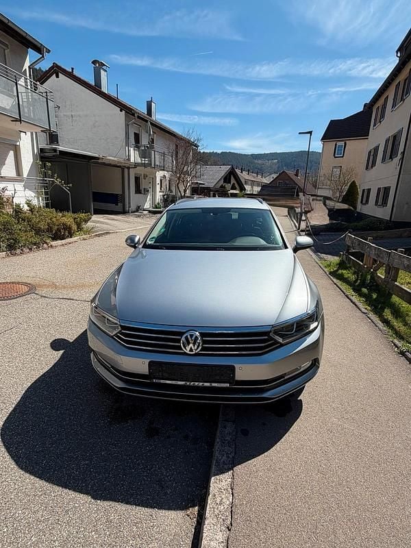 Second-hand VW Passat 190 CP (139 kW) 2019 Argintiu Break