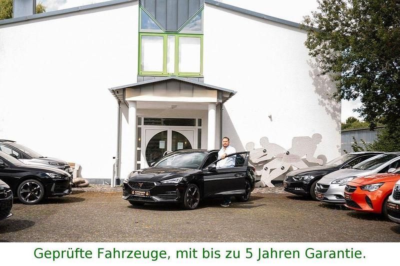 Gebraucht Opel Corsa 101 PS (74 kW) 2024 Lackierung peperoncino red/typ Kleinwagen