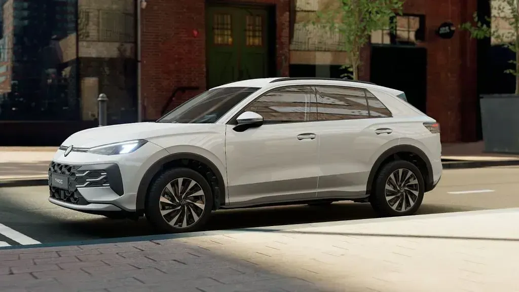 Neu VW T-Roc R 116 PS (85 kW) 2026 Weiß (pure white uni) SUV