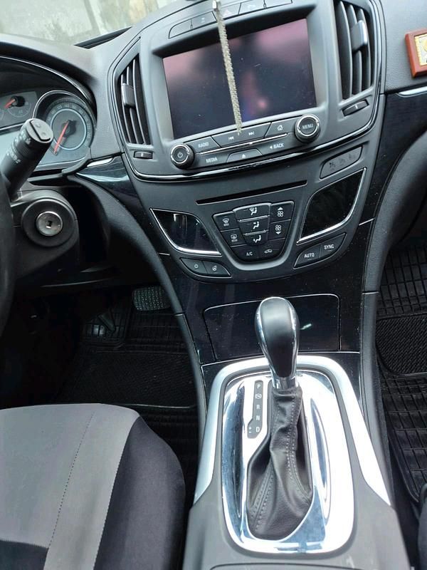 Gebraucht Opel Insignia 170 PS (125 kW) 2016 Braun Kombi