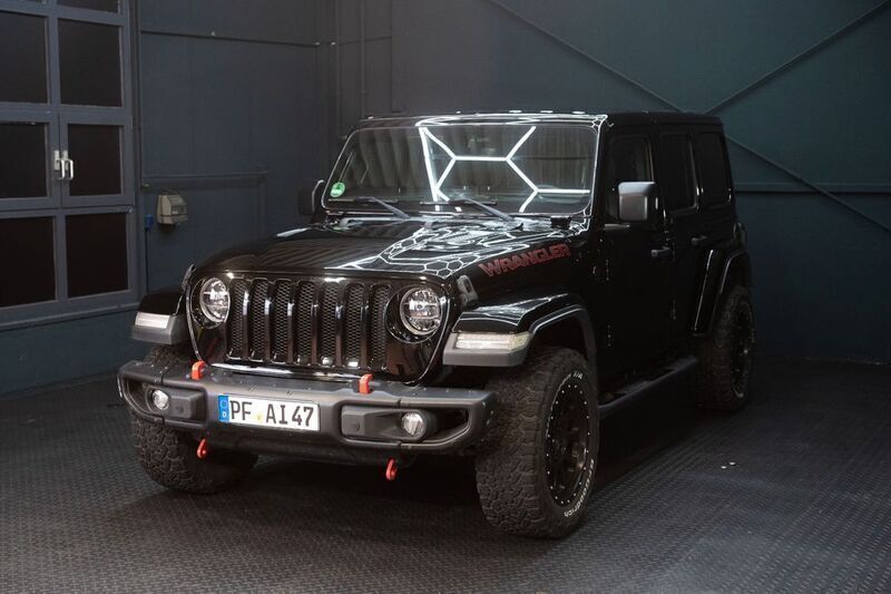Schwarz Gebraucht 2018 Jeep Wrangler Unlimited Sahara SUV | 38.950 € (Fairer Preis) - Bild 1/4