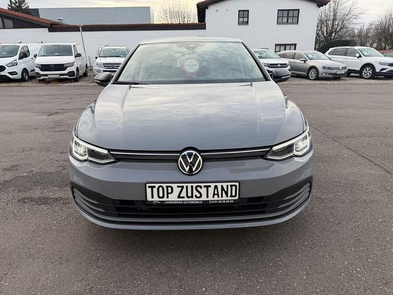 Gebraucht VW Golf VIII Basis 90 PS (66 kW) 2021 Grau Limousine