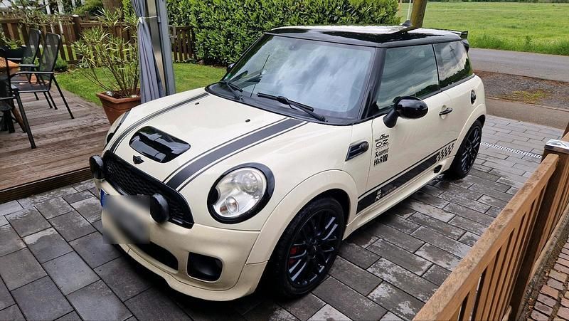 Beige Gebraucht 2007 Mini John Cooper Works Kleinwagen | 5.990 € (Guter Preis) - Bild 1/4