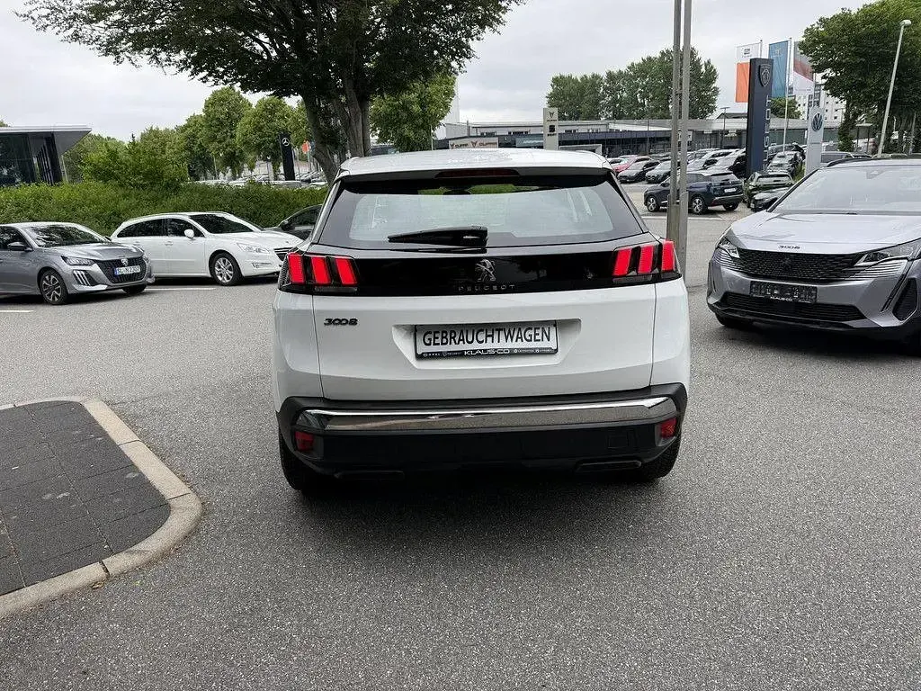 Gebraucht Peugeot 3008 Access 131 PS (96 kW) 2018 Weiß SUV