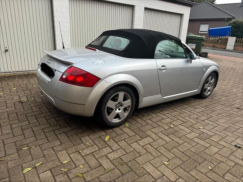 Gebraucht Audi TT Roadster 150 PS (110 kW) 2002 Silber Cabrio