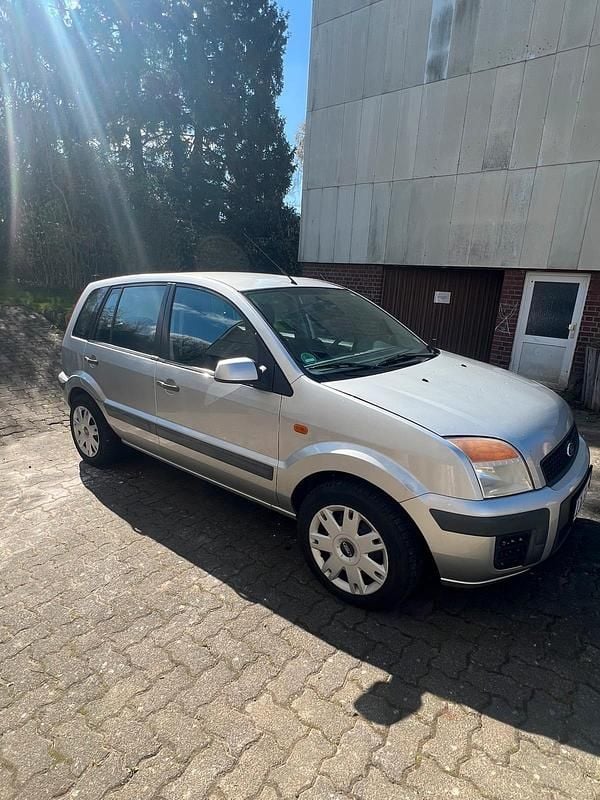 Gebraucht Ford Fusion 101 PS (74 kW) 2006 Silber Kleinwagen