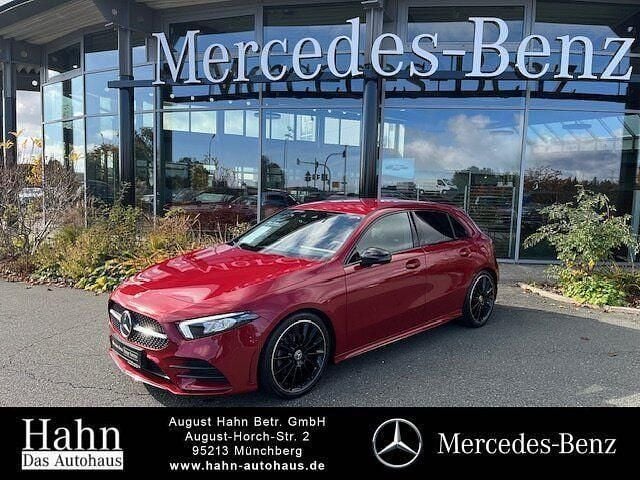 Rot Gebraucht 2021 Mercedes A200 AMG Limousine | 24.950 € (Fairer Preis) - Bild 1/4