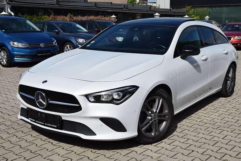 Weiß Gebraucht 2020 Mercedes CLA200 Kombi | 22.800 € (Fairer Preis) - Bild 1/4