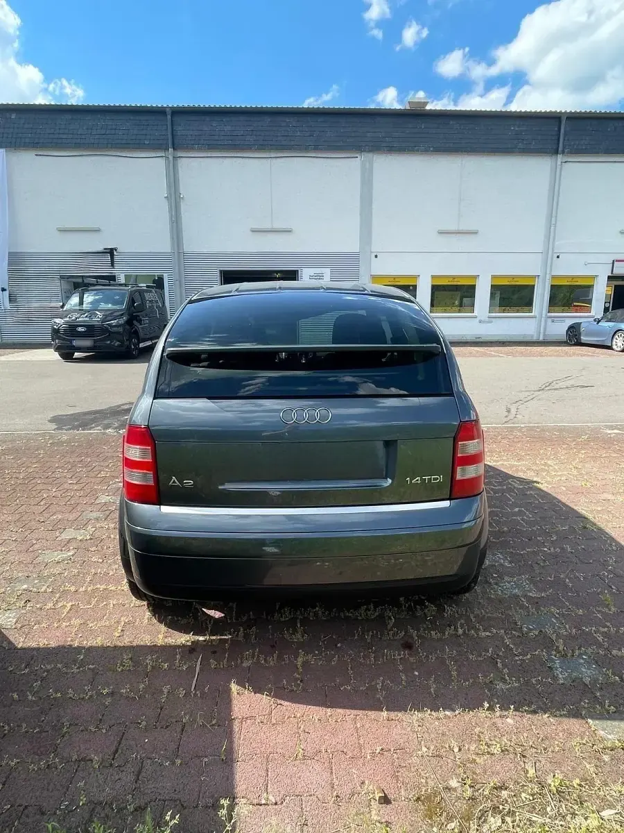 Occasion Audi A2 75 ch (55 kW) 2005 Gris Citadine